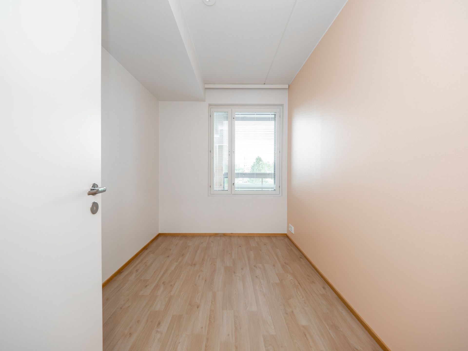 image number 6