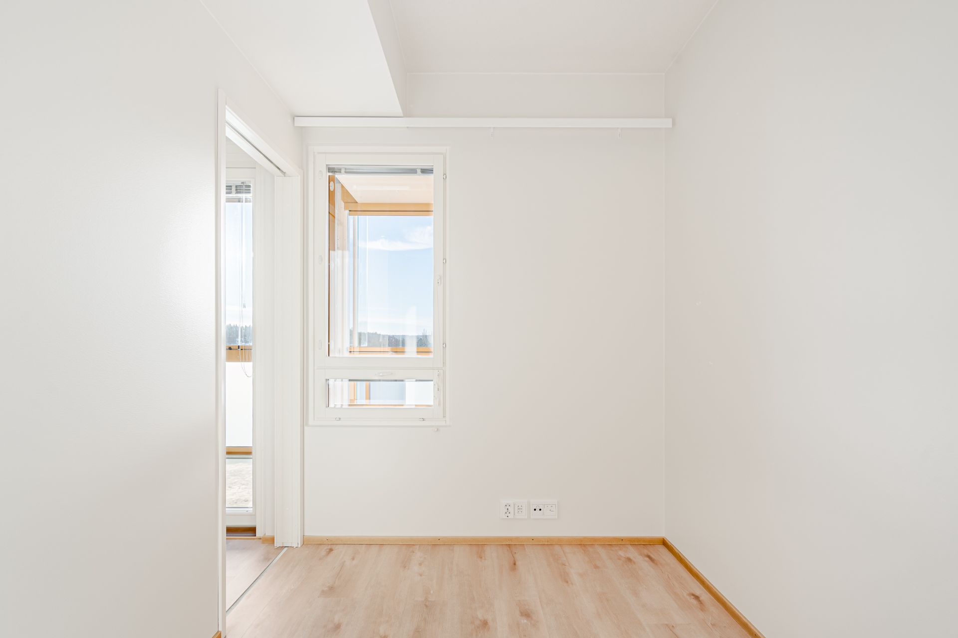 image number 6