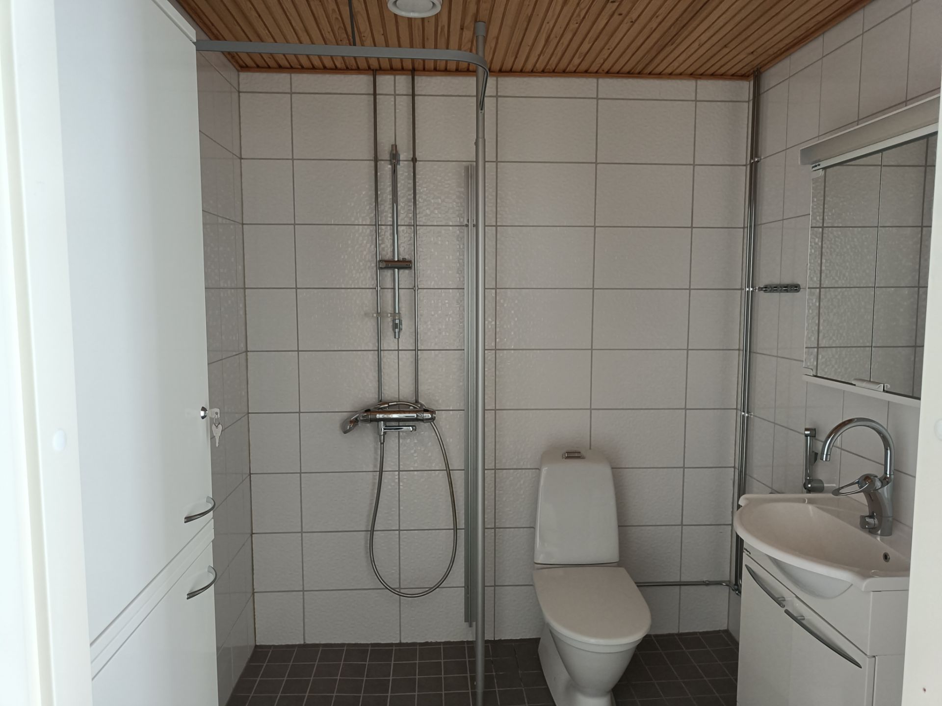 Pohjakuva helsinki/jatkasaari/juutinraumankatu-10/401-2575