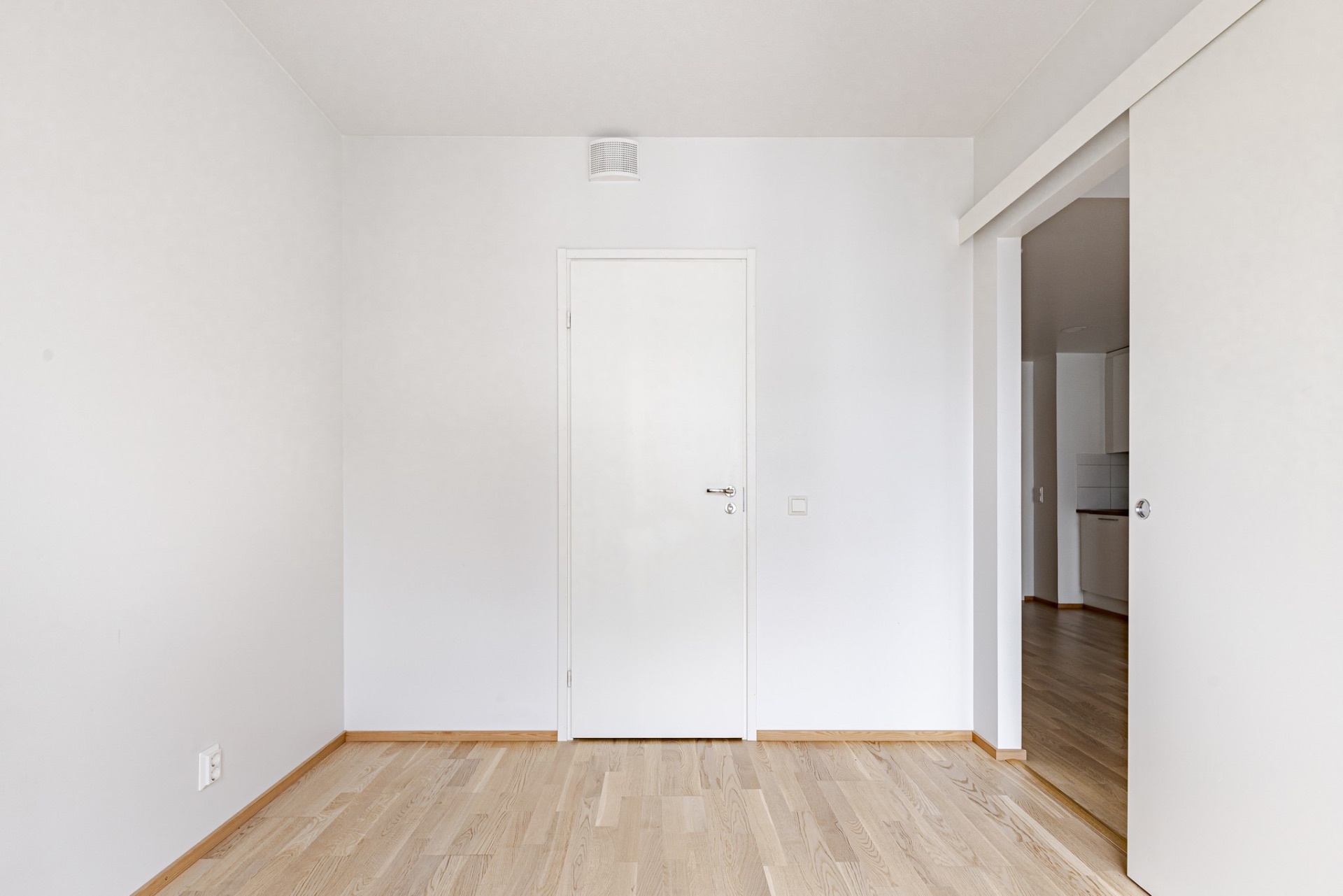image number 6