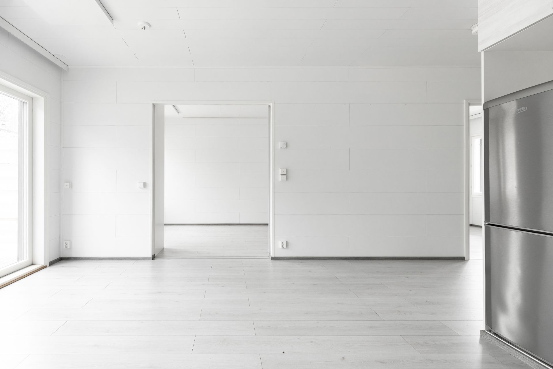 image number 4