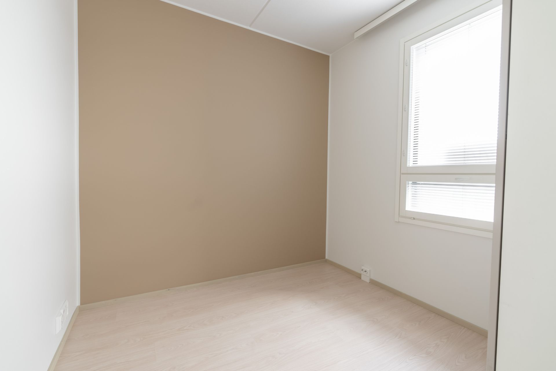 image number 9
