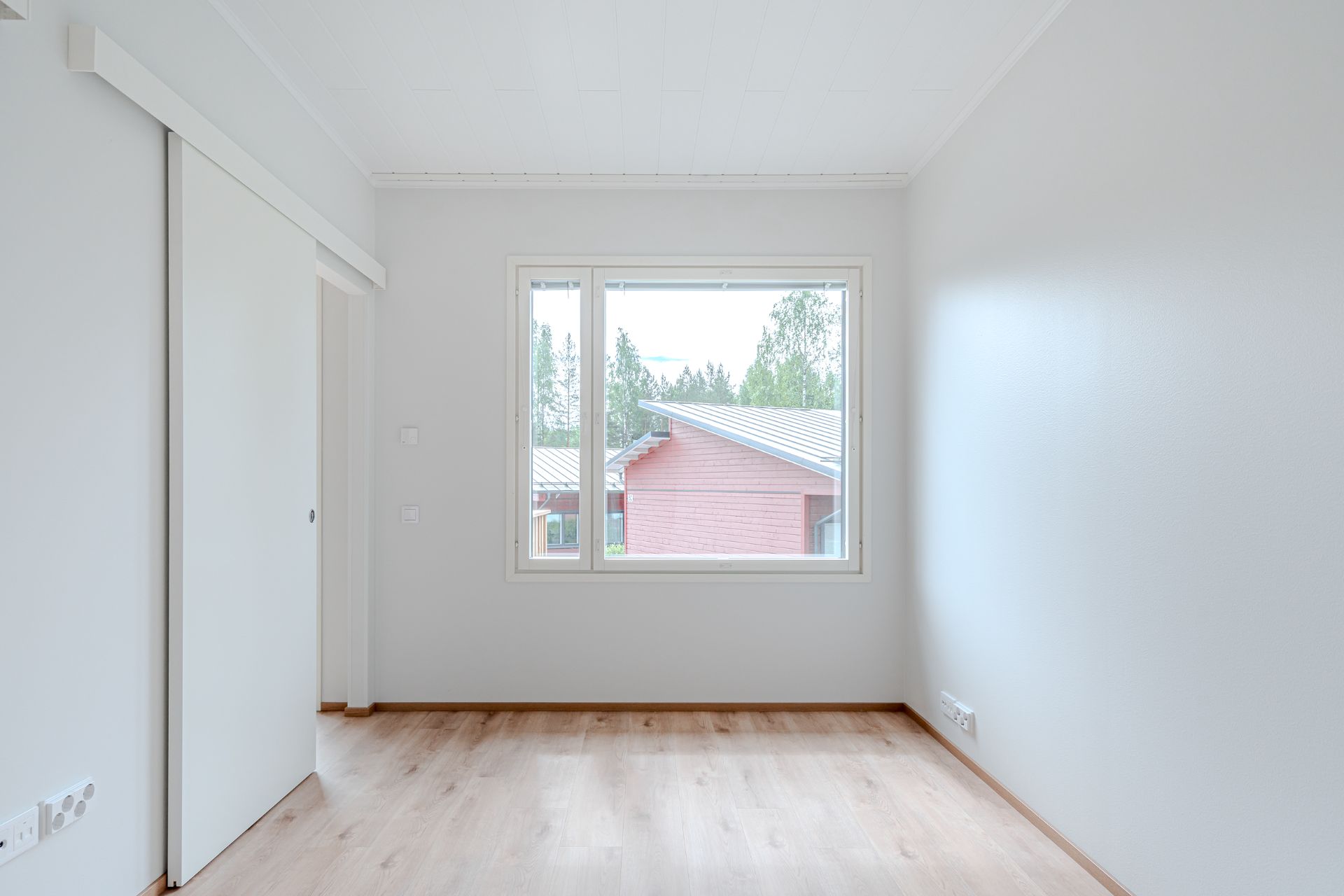 image number 6