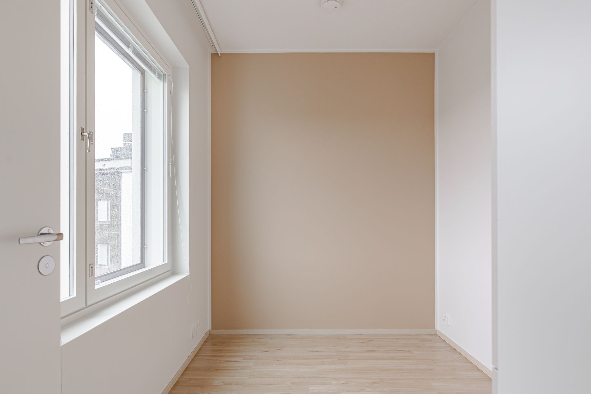 image number 6