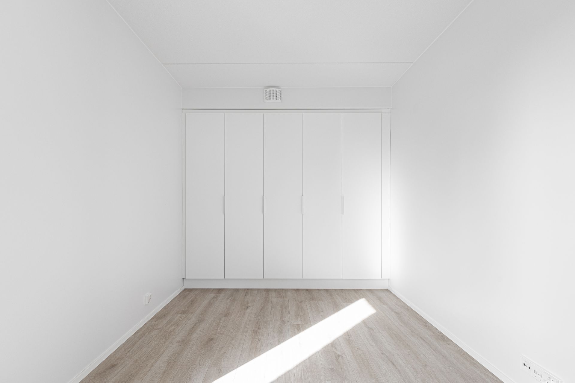 image number 7