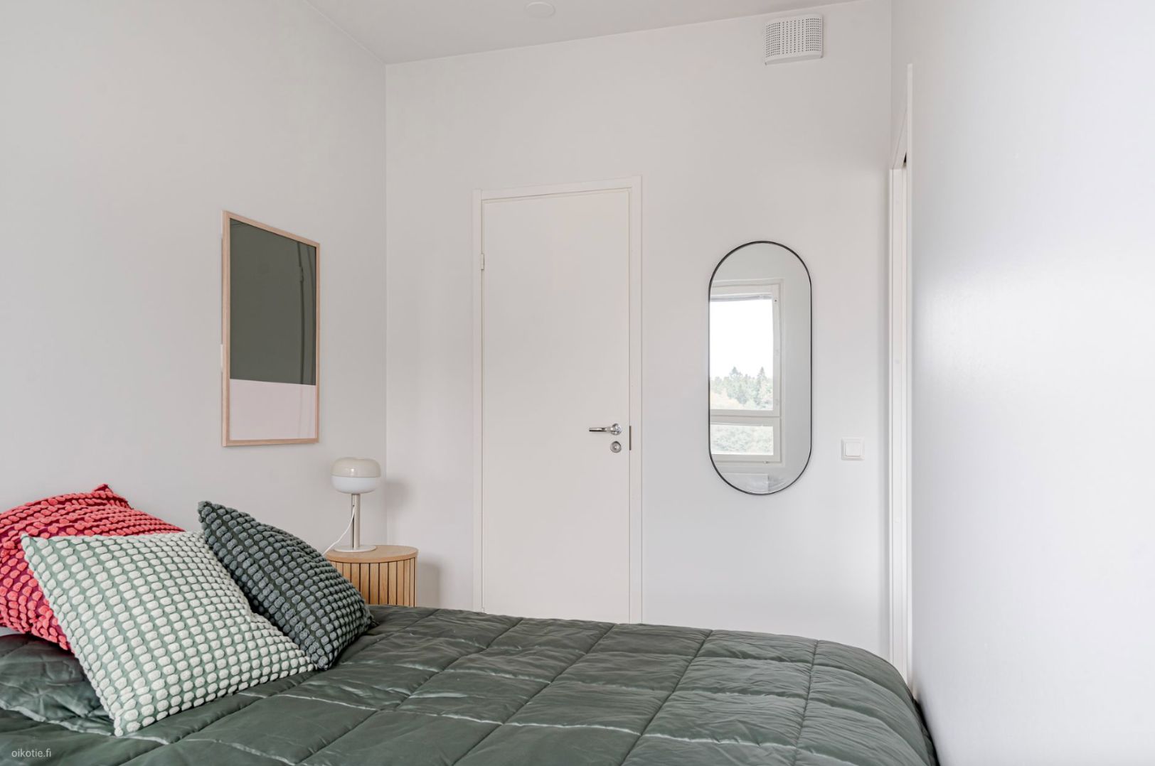 image number 4
