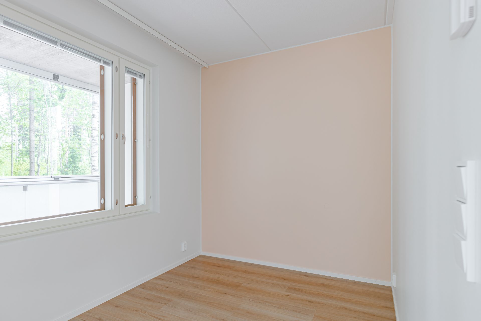 image number 7