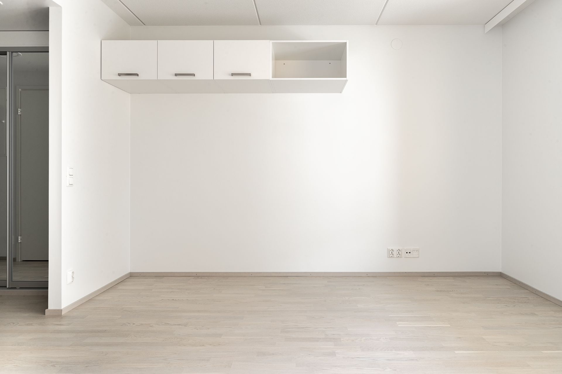 image number 6
