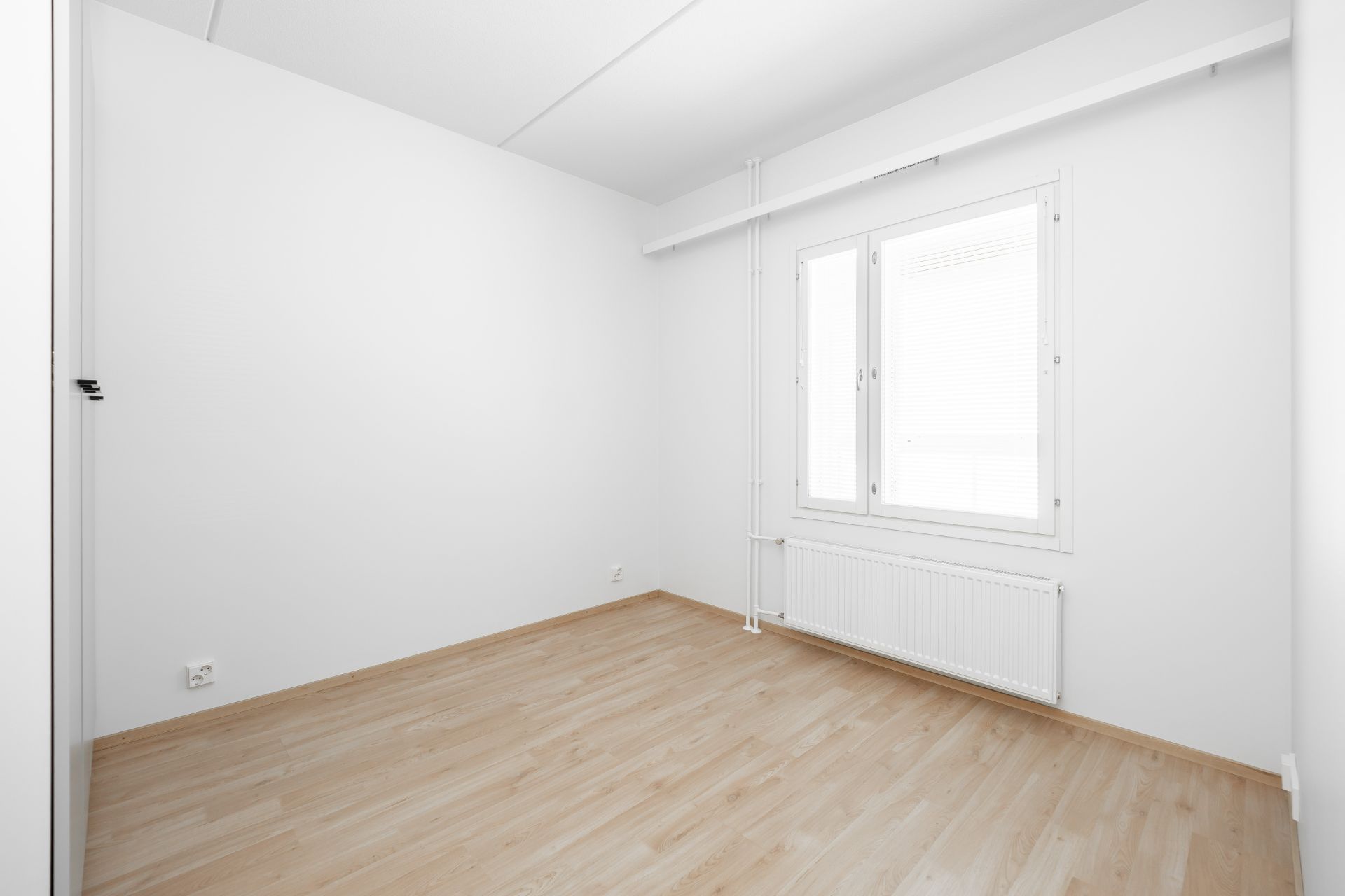 image number 4