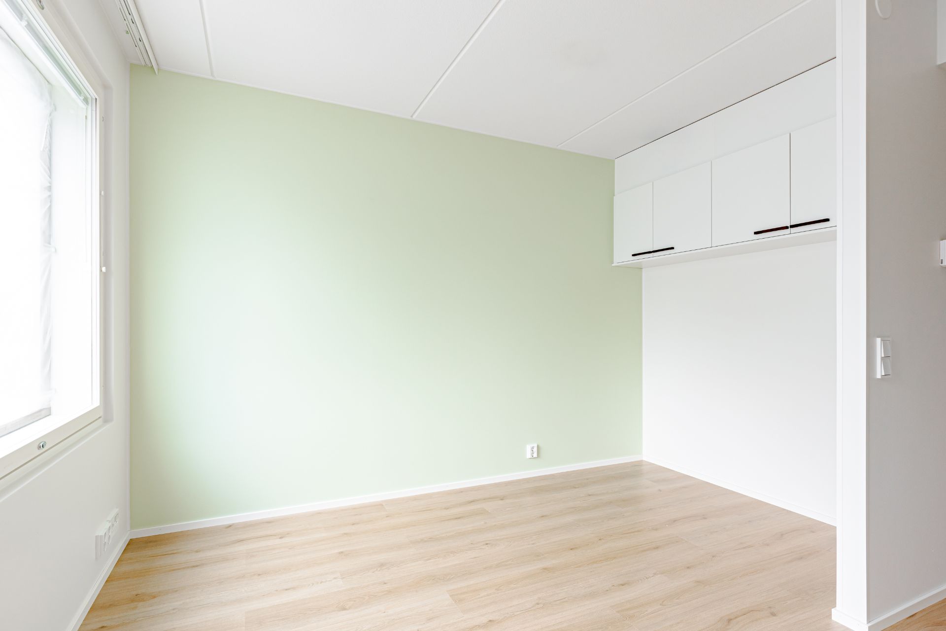 image number 5