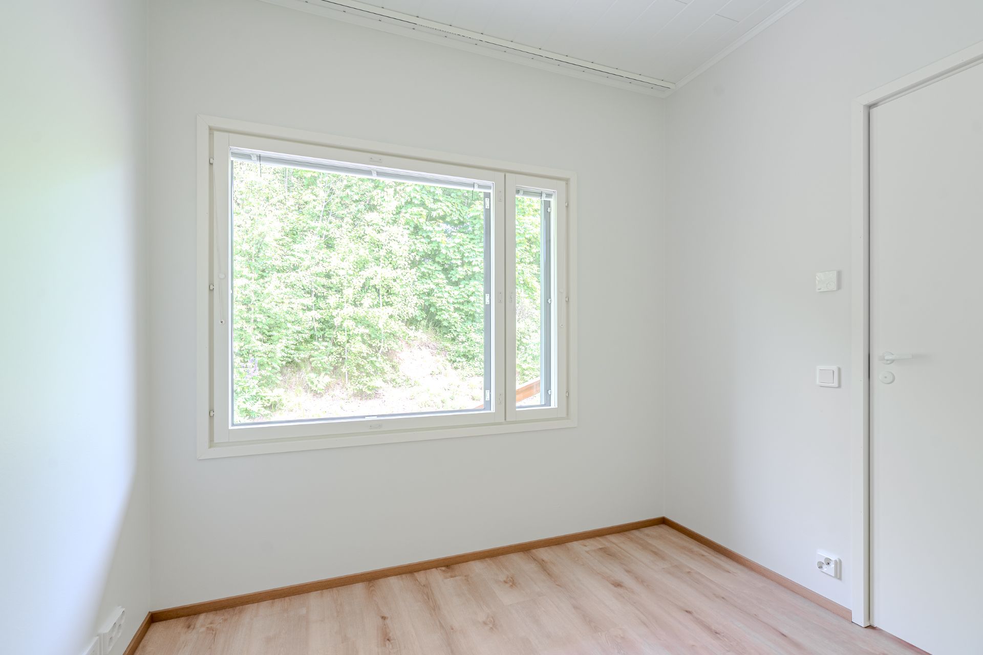 image number 9
