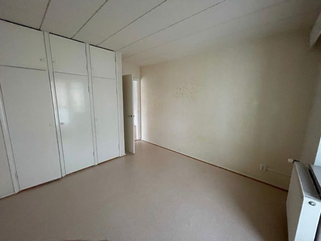 image number 6