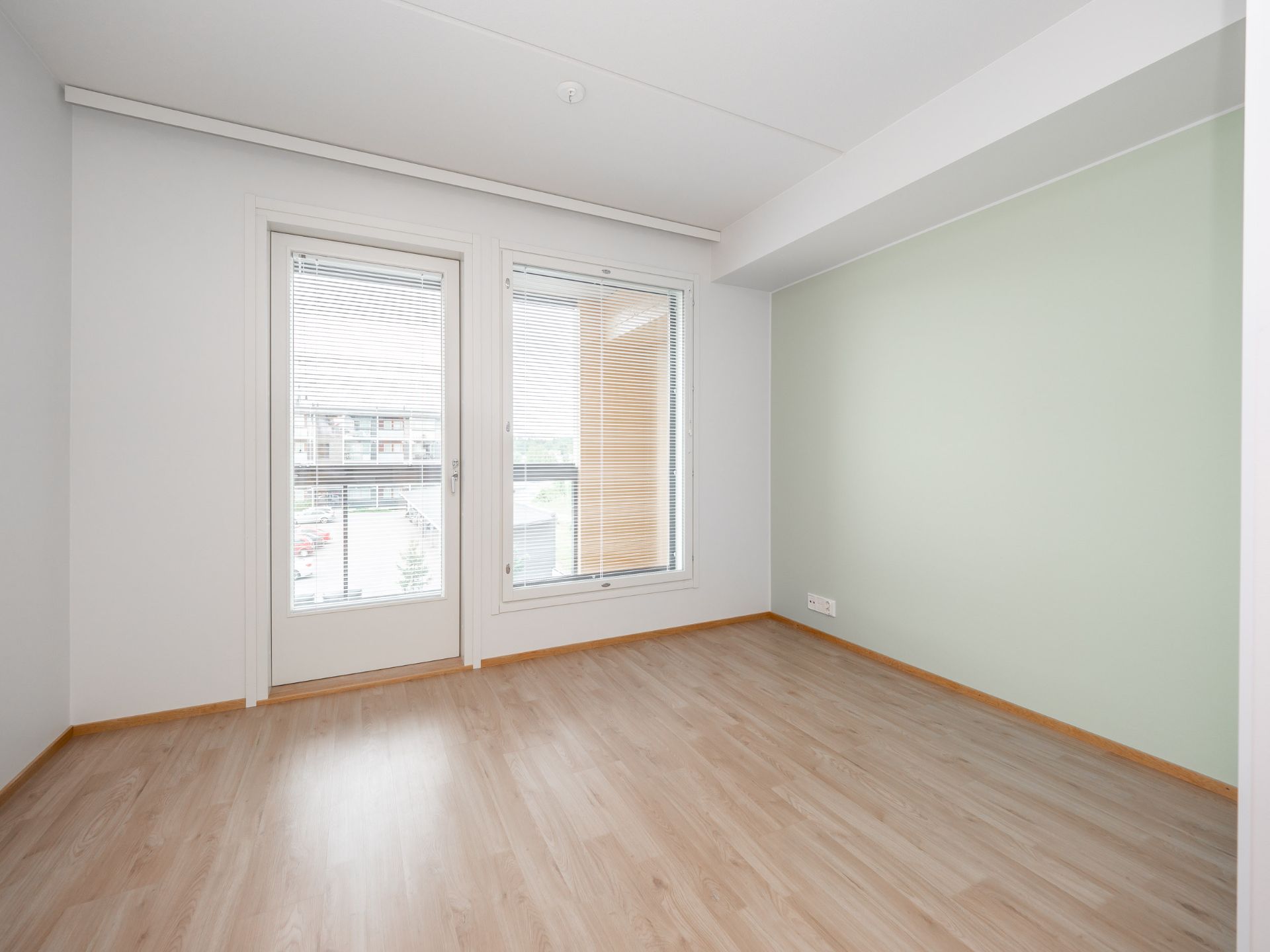 image number 6