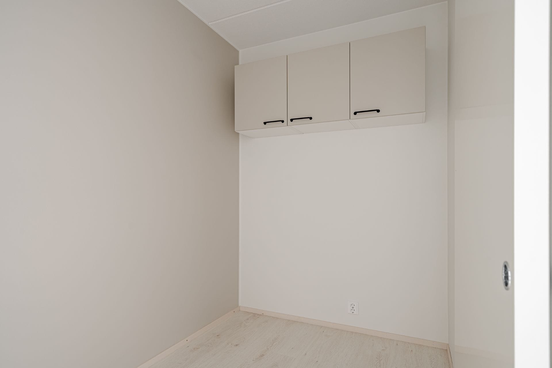 image number 8