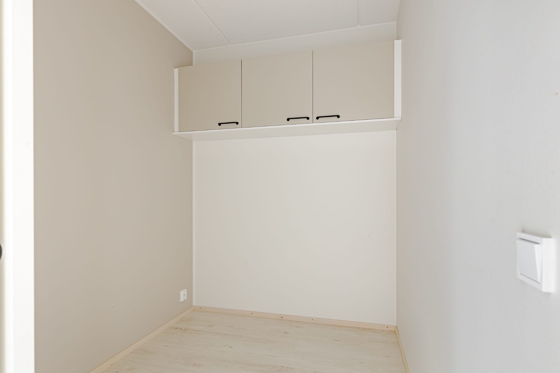 image number 7