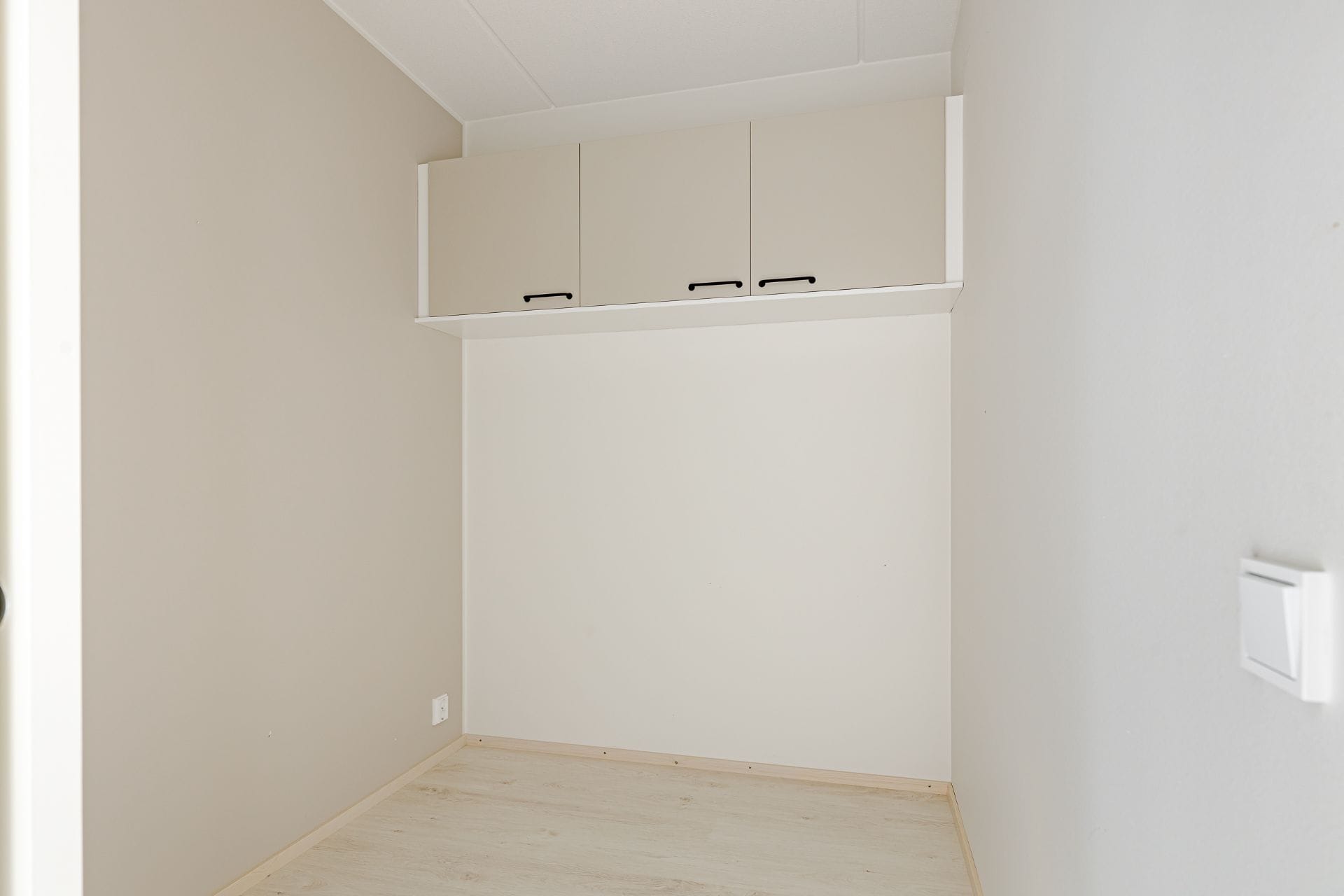 image number 8